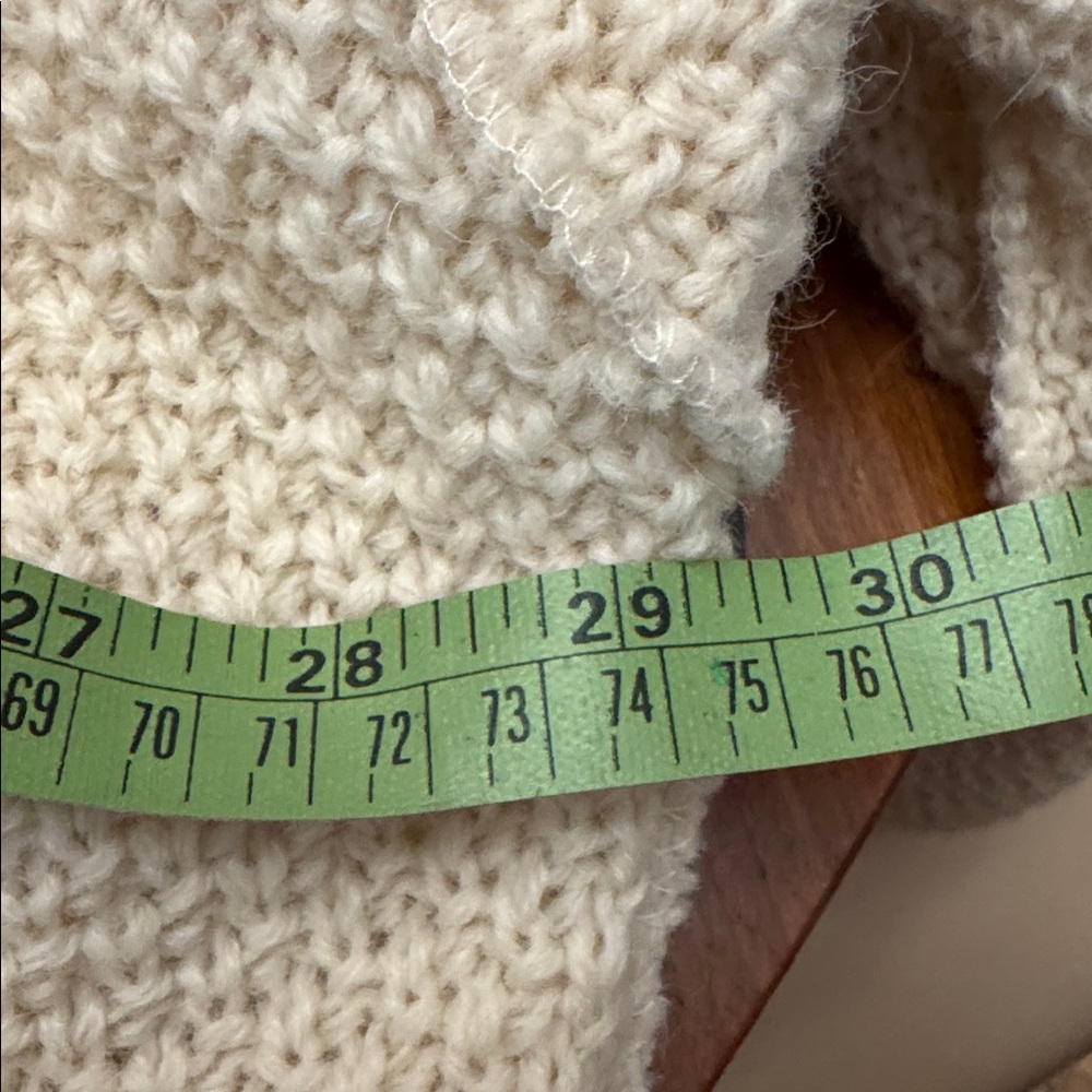 Wool Cable Knit Sweater. Highland Home. Made in Scotland. Medium Unisex.  NWT - Picture 7 of 13